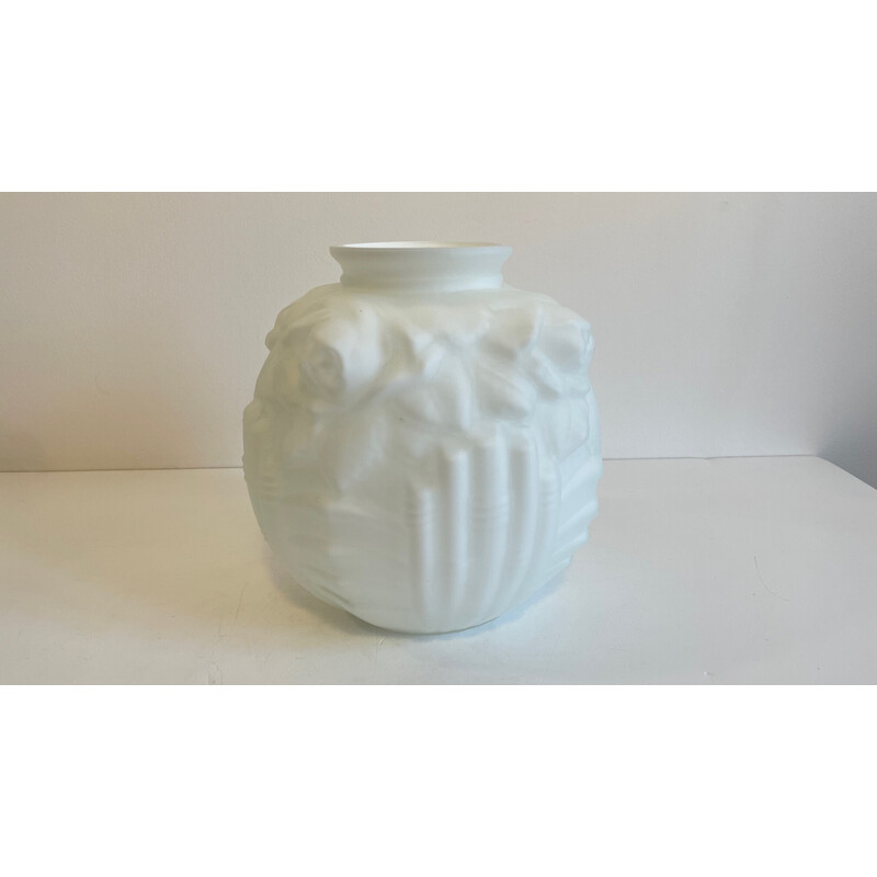 Vase boule vintage Art Déco en pâte de verre blanche