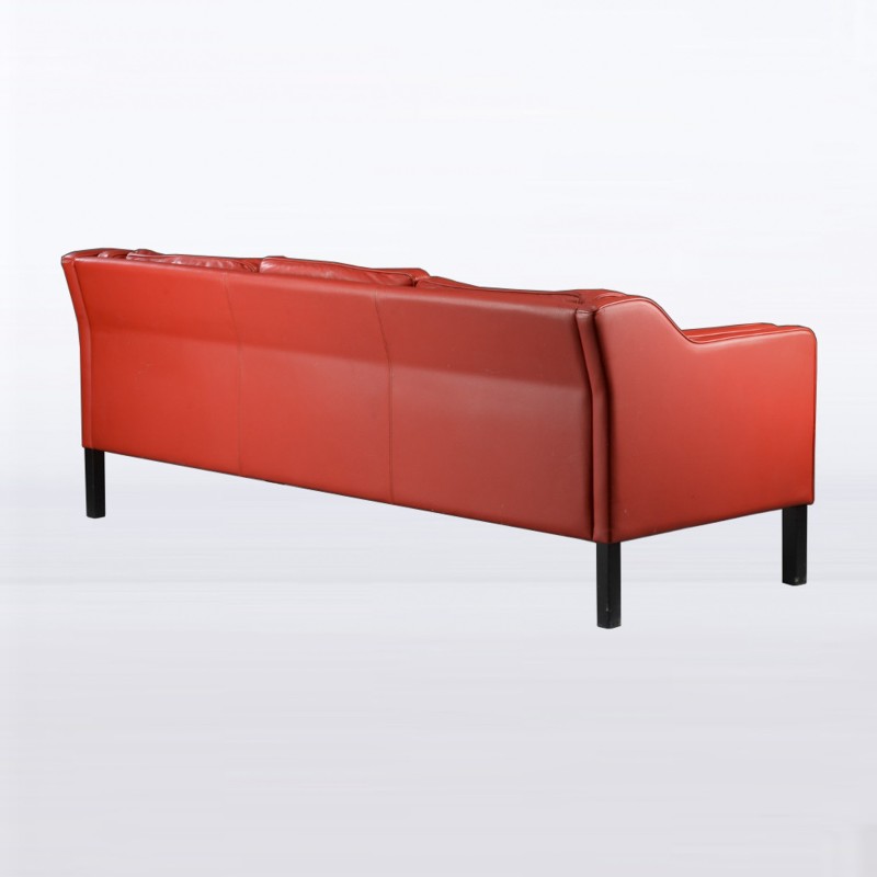 Vintage 3 seater sofa in red leather by Hurup Mobelfabrik, Denmark