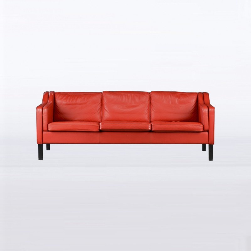 Vintage 3 seater sofa in red leather by Hurup Mobelfabrik, Denmark