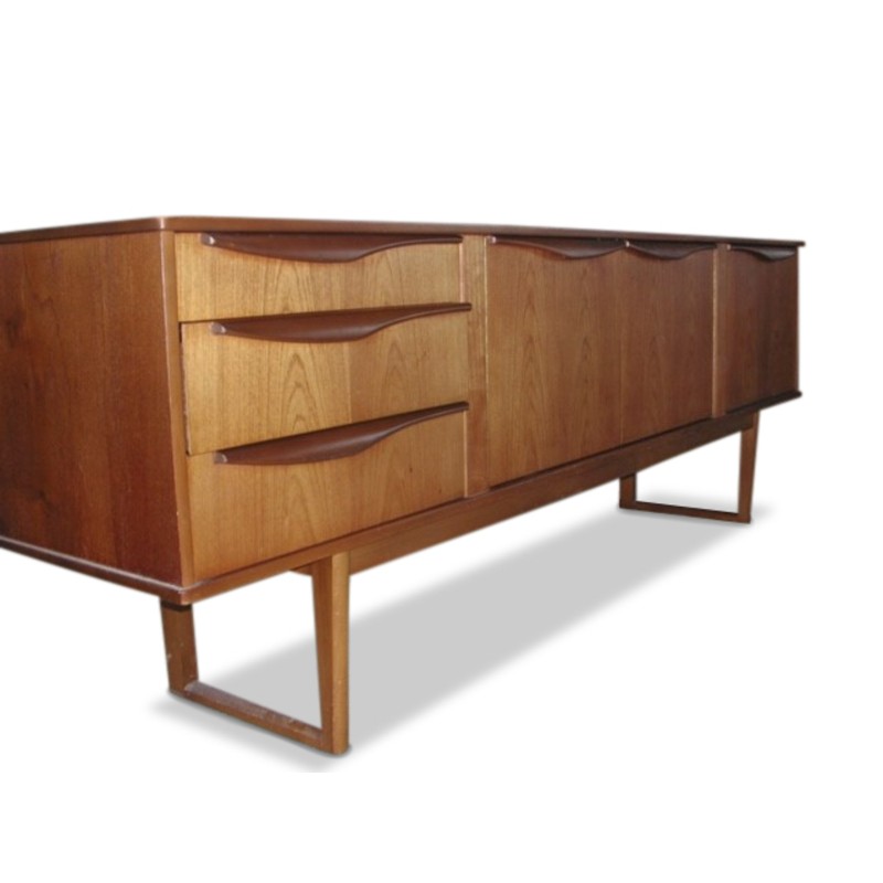 Aparador vintage de teca de Stonehill Furniture, años 60
