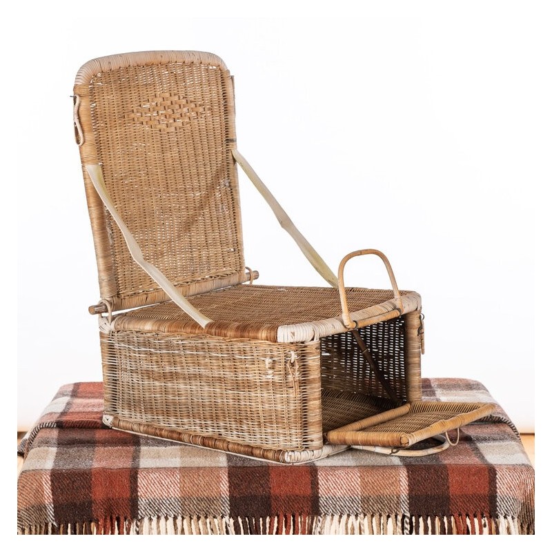 Cesta y asiento de picnic de mimbre vintage, años 50