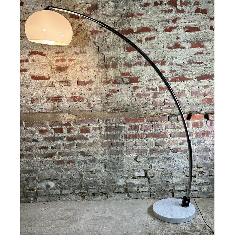 Lampadaire vintage arc en métal chromé et marbre par Goffredo Reggianivintage, 1960