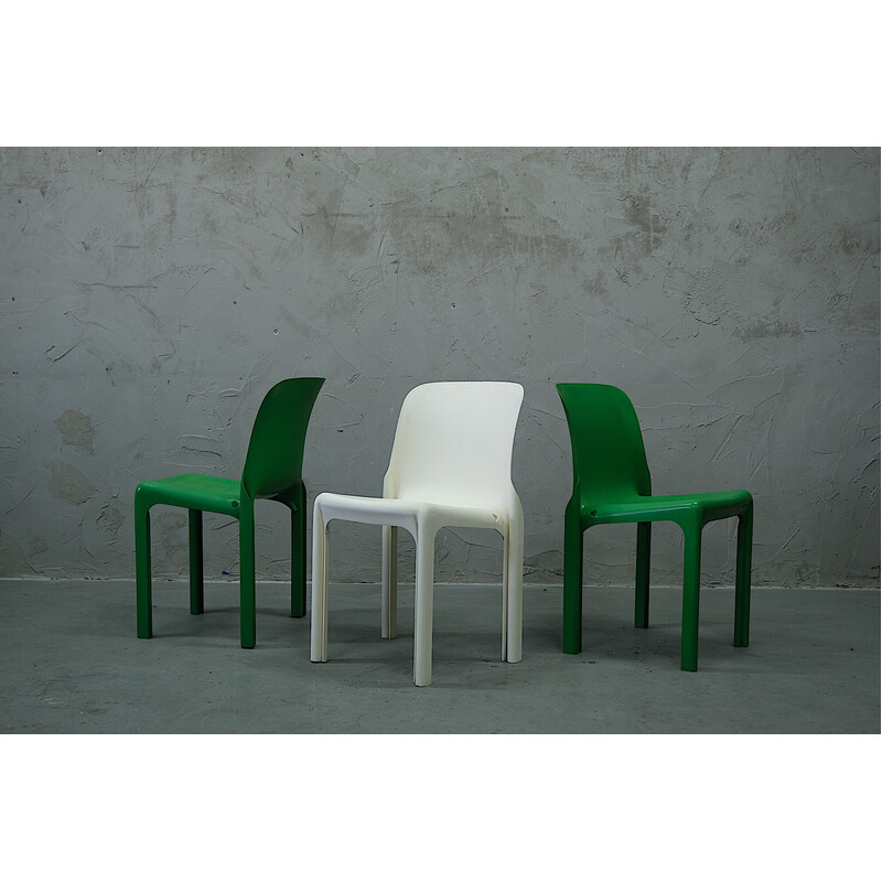 Set of 3 vintage dinning chairs by Vico Magistretti for Artemide, 1970s