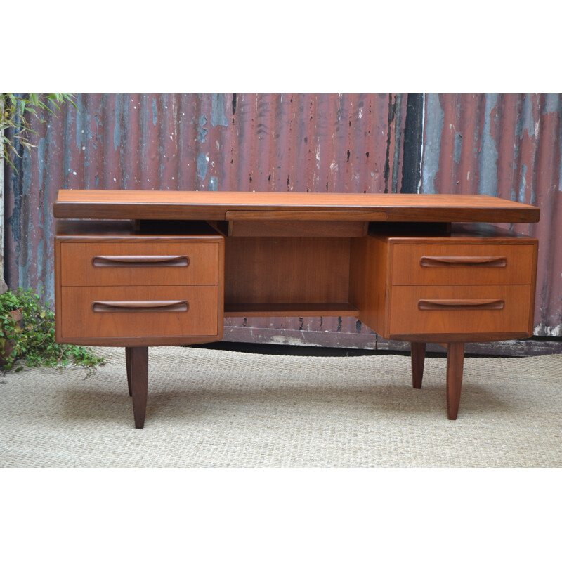 Teak desk G plan with 5 drawers - 1960s
