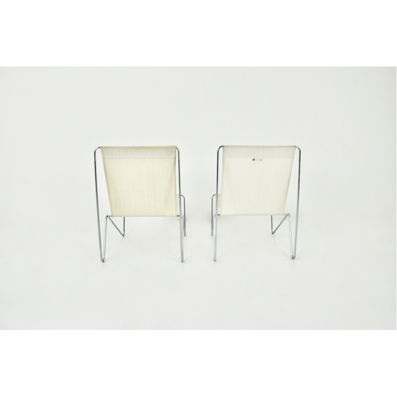 Pair of vintage Bachelor armchairs in metal and creamy fabric by Verner Panton for Fritz Hansen, 1950s