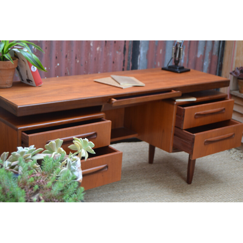 Teak desk G plan with 5 drawers - 1960s