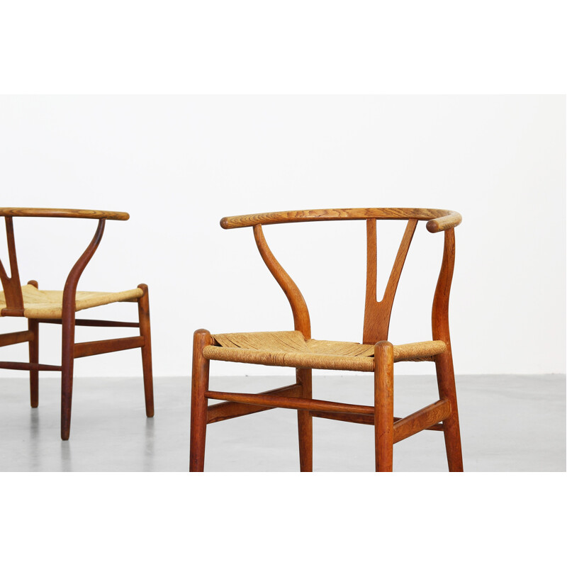 Set of six brown dining wishbone chairs in oakwood by Hans J. Wegner for Carl Hansen Oak - 1950s