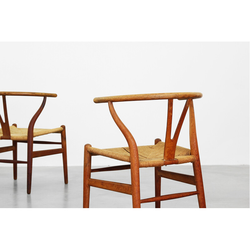 Set of six brown dining wishbone chairs in oakwood by Hans J. Wegner for Carl Hansen Oak - 1950s