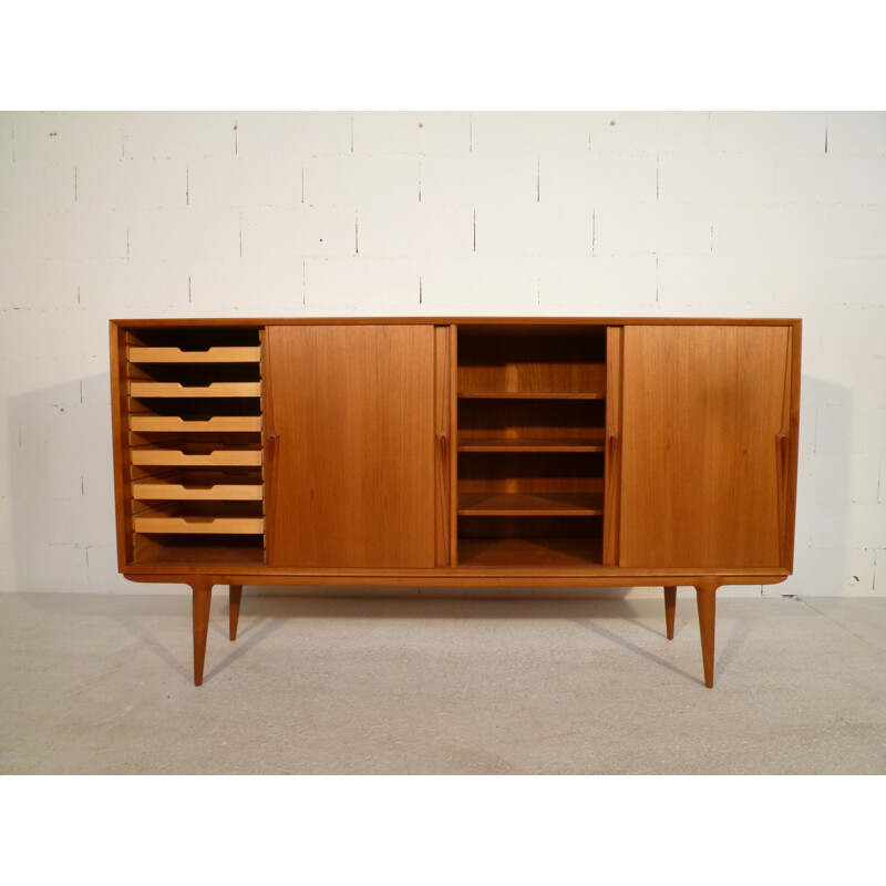 Mid century modern sideboard in teak, Gunni OMANN - 1960s