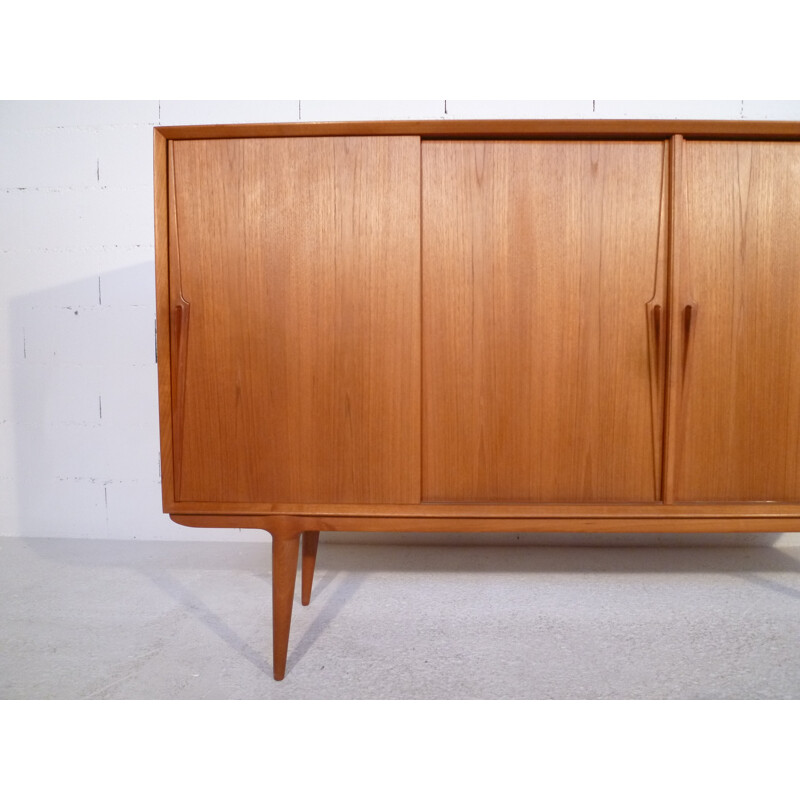 Mid century modern sideboard in teak, Gunni OMANN - 1960s