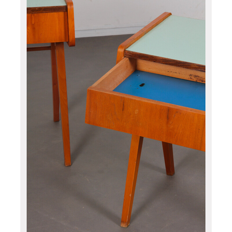 Par de madeira vintage e mesas de cabeceira de fórmica, 1970
