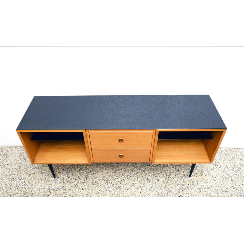 Italienisches Sideboard aus Eschenholz und Glas, 1950er Jahre