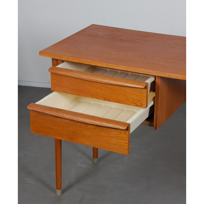Czech vintage wooden desk for Drevozpracujici podnik, 1960s