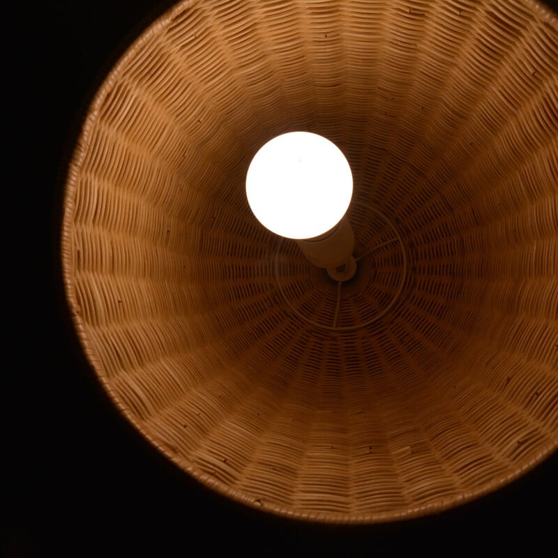 Lámpara colgante vintage de mimbre y acero, Dinamarca años 70