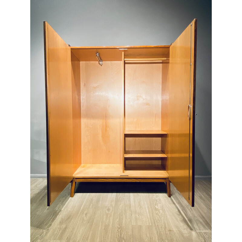 Armoire asymétrique vintage en noyer, 1960