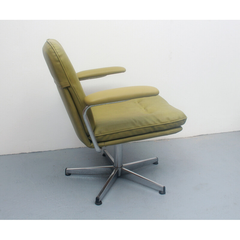 Vintage swivel chair in olive green leather and chrome, 1970s