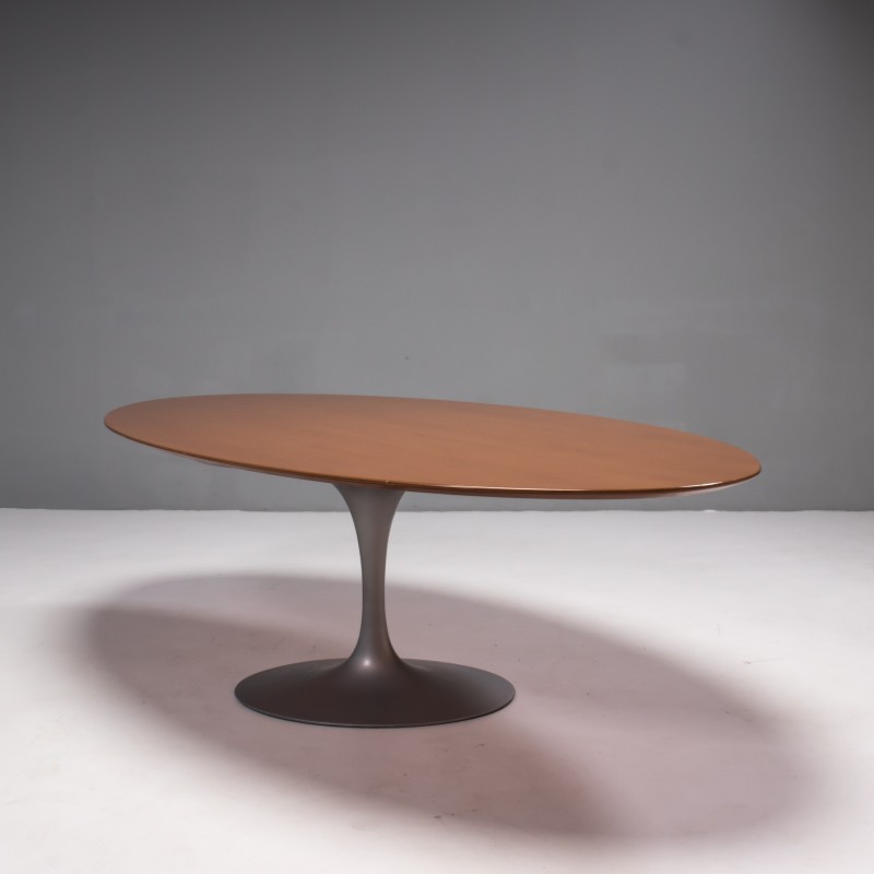 Vintage oak wooden oval dining table by Eero Saarinen for Knoll