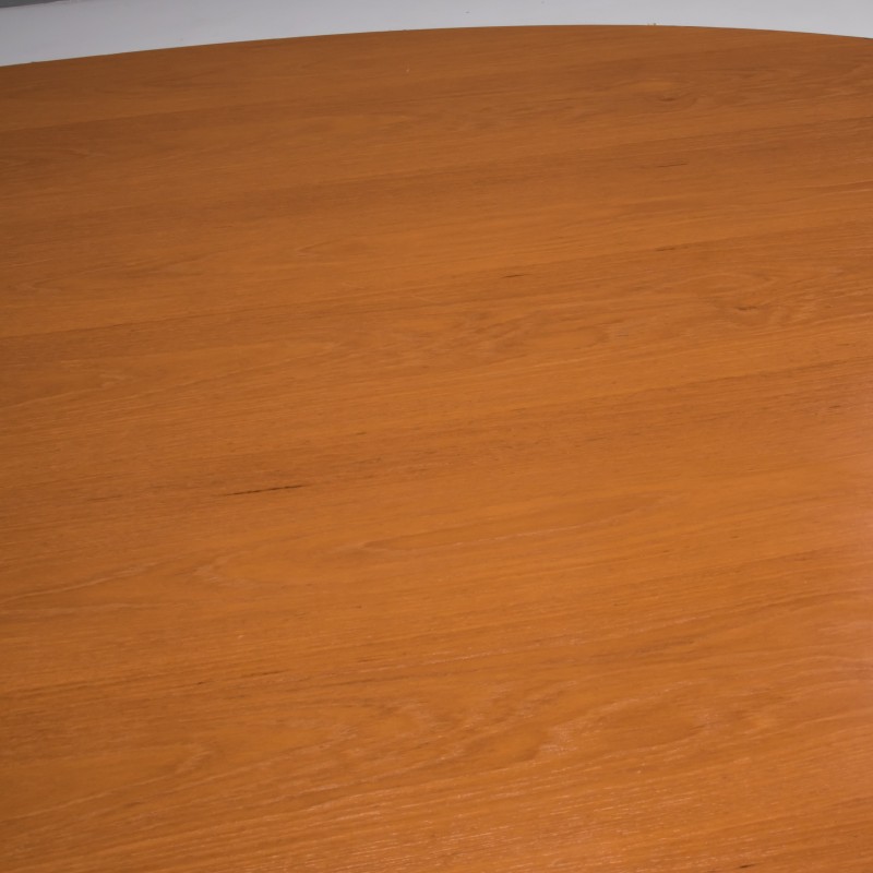 Mesa de jantar oval em madeira de carvalho Vintage da Eero Saarinen para Knoll