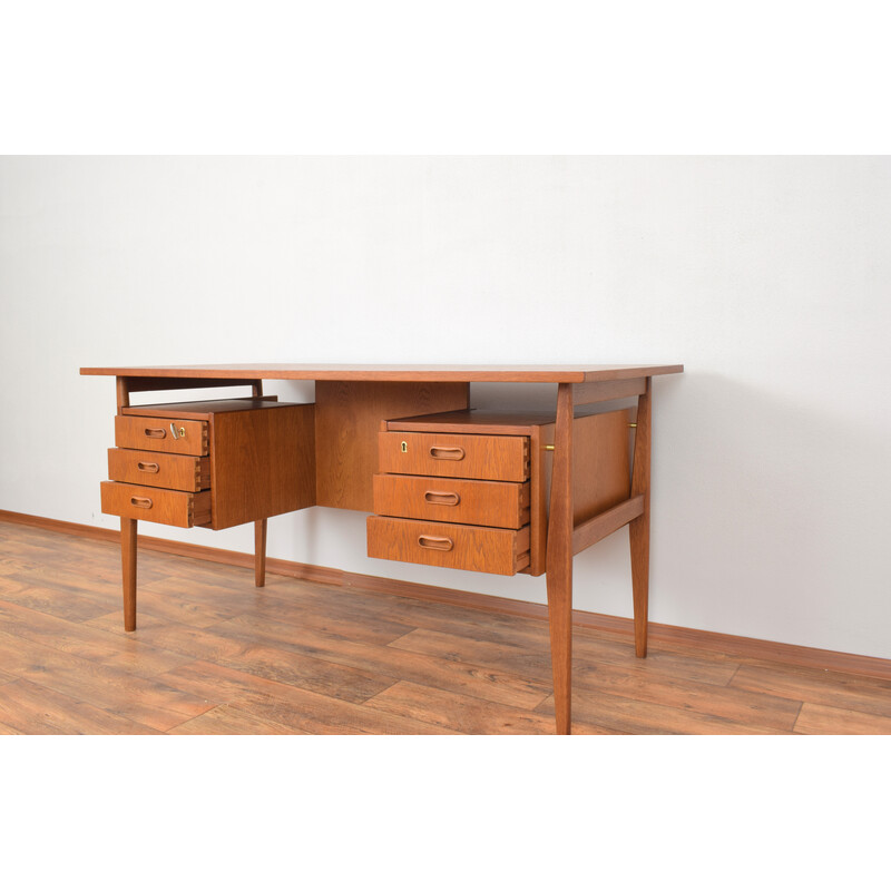 Mid-century Danish freestanding oakwood desk, 1960s