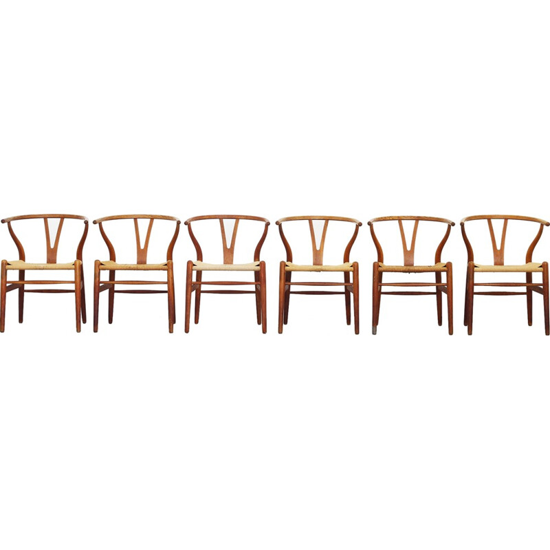 Set of six brown dining wishbone chairs in oakwood by Hans J. Wegner for Carl Hansen Oak - 1950s