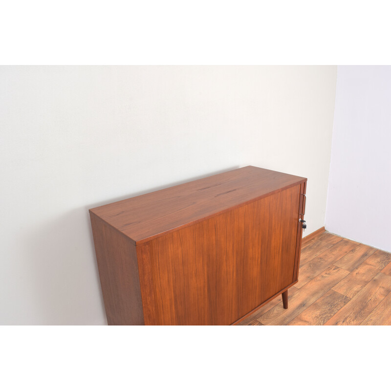 Credenza danese di metà secolo in teak con ante a tamburo , anni '60