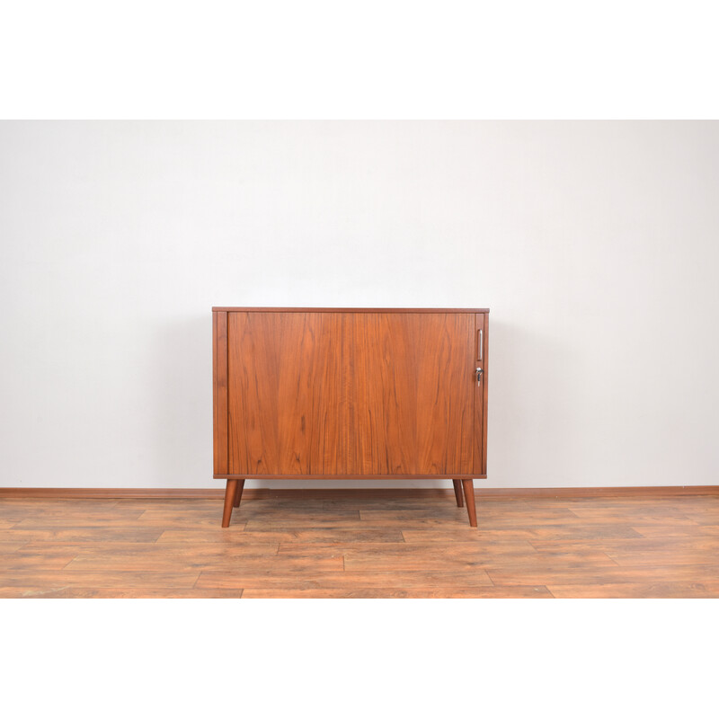 Dänisches Sideboard aus Teakholz mit Rolltüren aus der Mitte des Jahrhunderts, 1960er Jahre