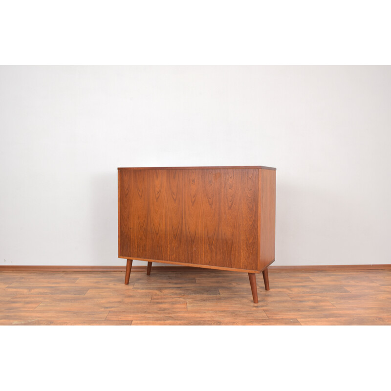 Credenza danese di metà secolo con ante a tamburo in teak, anni '60