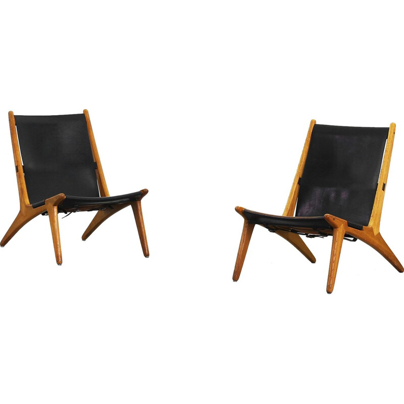 Paire de fauteuils lounge noirs en cuir et en chêne de Uno et Osten Kristiansson pour Vittsjomobel - 1950