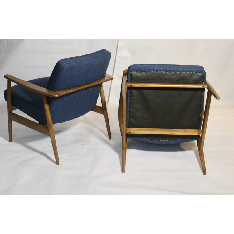 Pareja de sillones vintage de tela azul y madera de M. Zieliński, 1960.