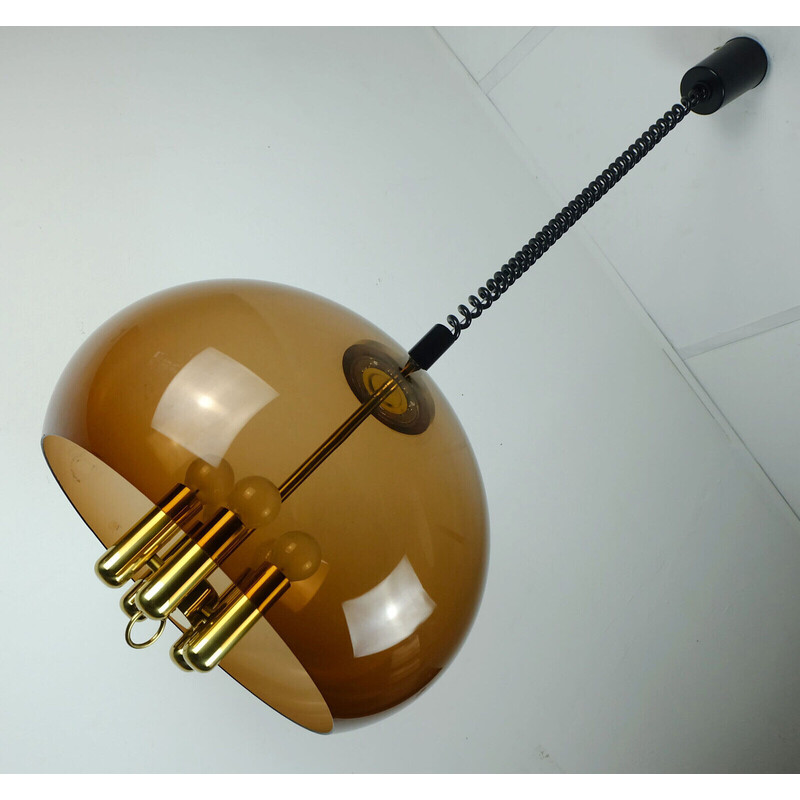 Lampada a sospensione vintage dell'era spaziale in acrilico e ottone di Richard Essig, Germania anni '70