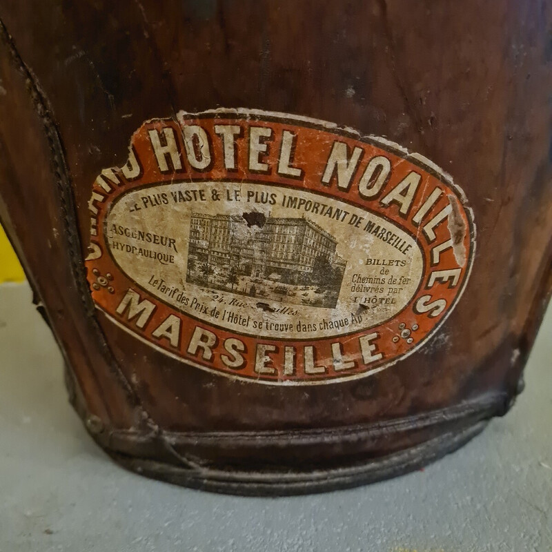 Vintage leather and brass hat box by Jcob van Heckeren tot Enghuizen