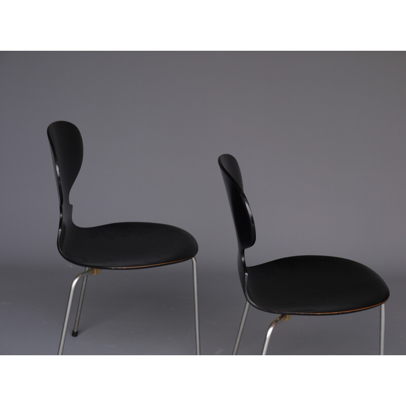 Coppia di sedie Ant vintage di Arne Jacobsen per Fritz Hansen, anni '50