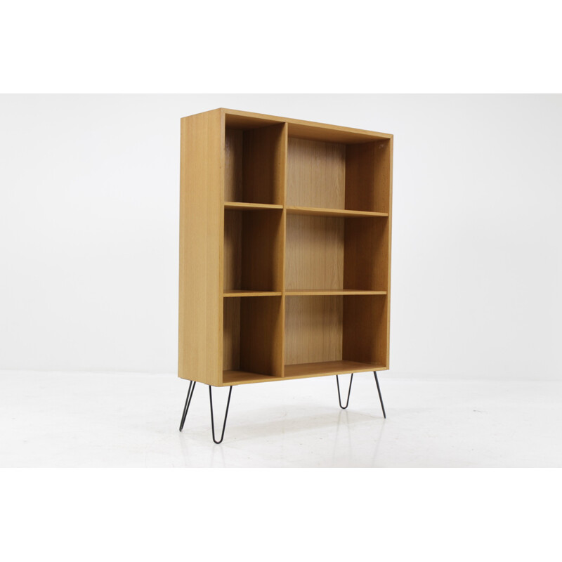 Vintage bookcase in oak - 1960s