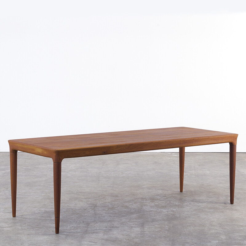 Table basse vintage marron en teck de Johannes Andersen - 1960