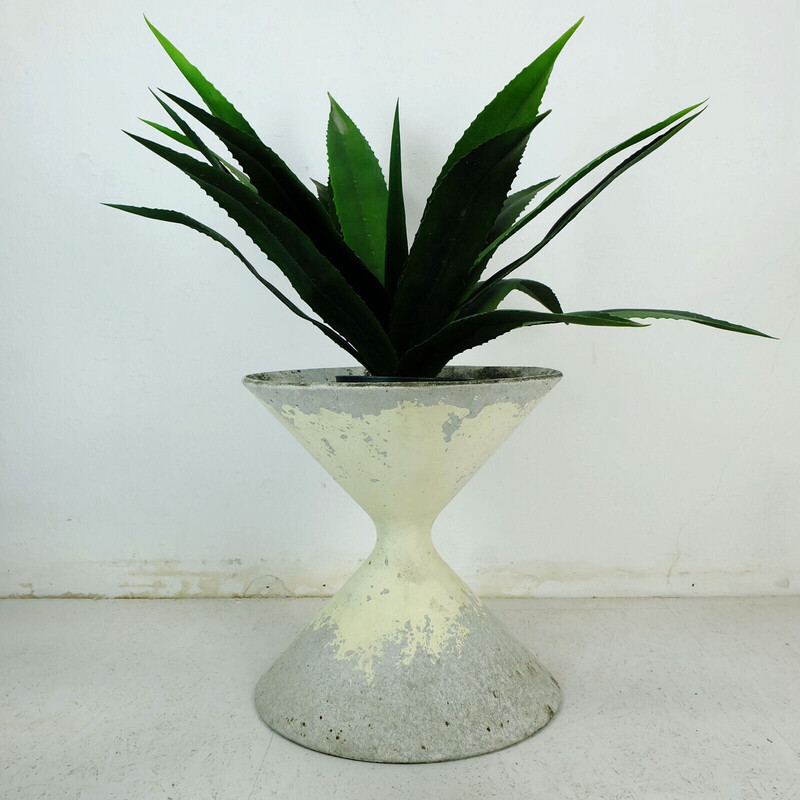 Vintage diabolo planter by Willy Guhl and Anton Bee for Eternit, 1951s