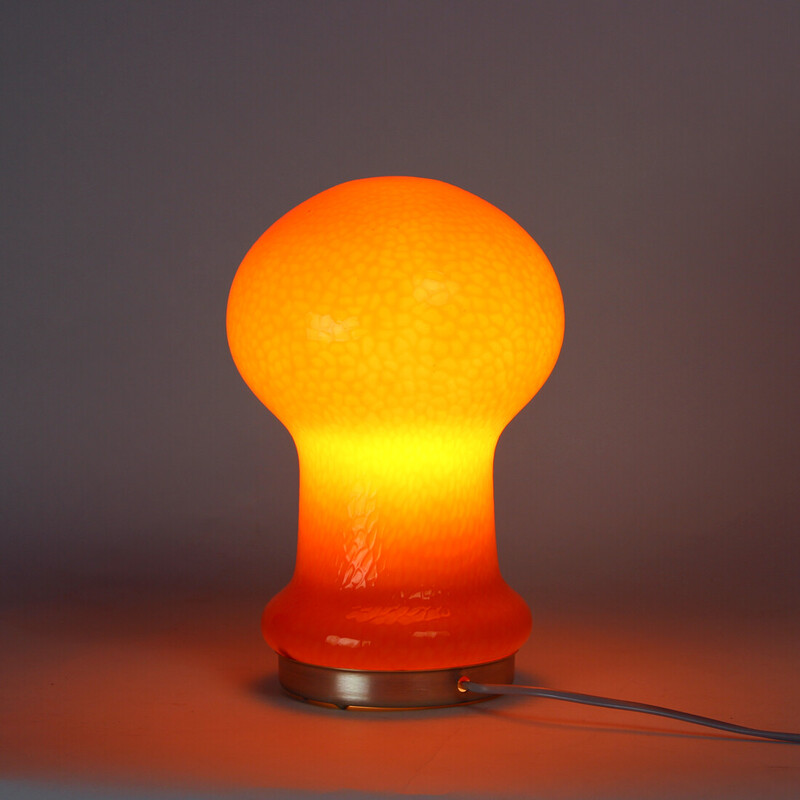 Mid century tafellamp in oranje opaline glas van Stefan Tabery voor Opp Jihlava, 1960