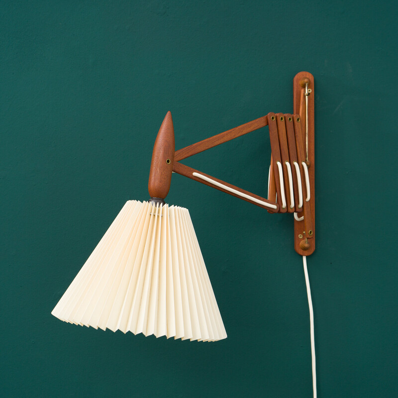 Vintage teakhouten schaar wandlamp van Le Klint, Denemarken 1960