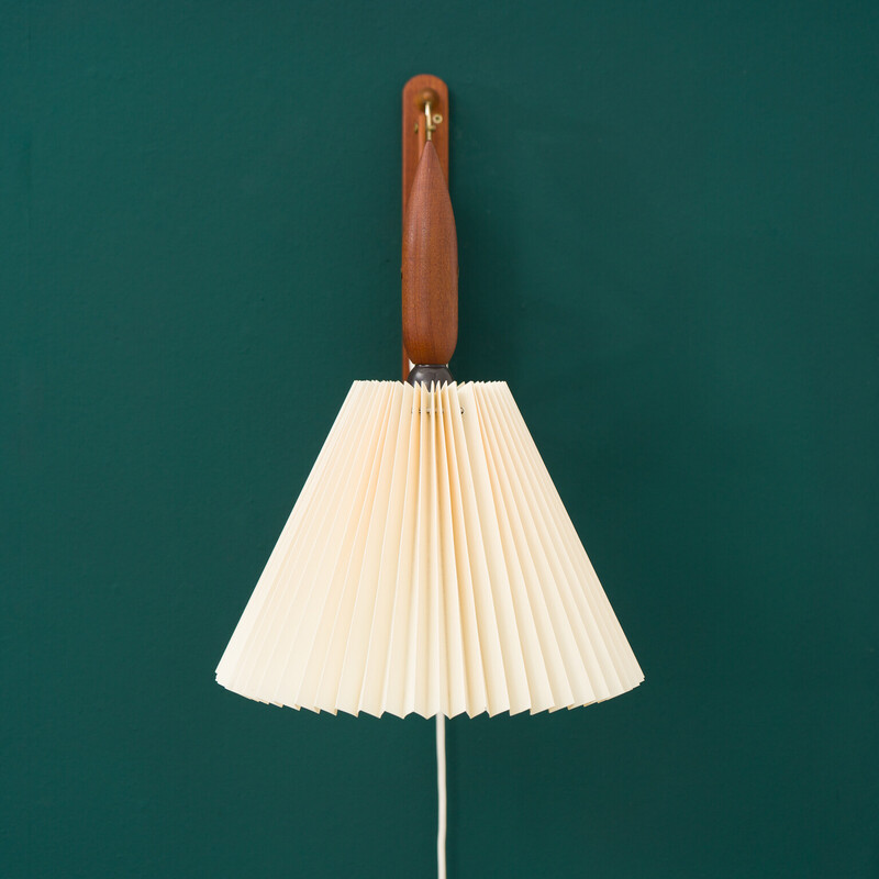 Vintage Teakholz Scherenwandlampe von Le Klint, Dänemark 1960er
