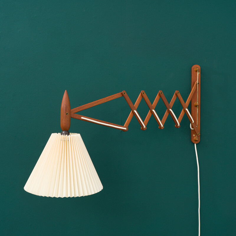 Vintage Teakholz Scherenwandlampe von Le Klint, Dänemark 1960er