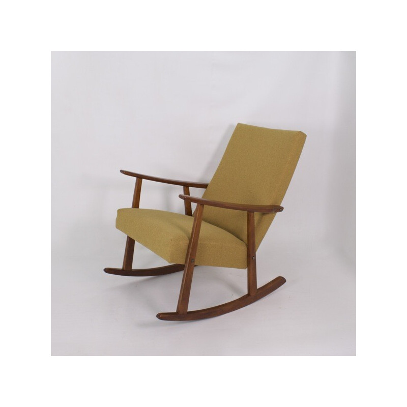 Assortiment Op tijd antiek Vintage schommelstoel in hout en mosterdstof, 1960