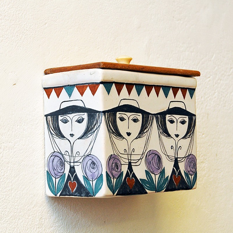 Vintage ceramic wall container box by Laila Zink for Kupittaan Savi, Finland 1960s