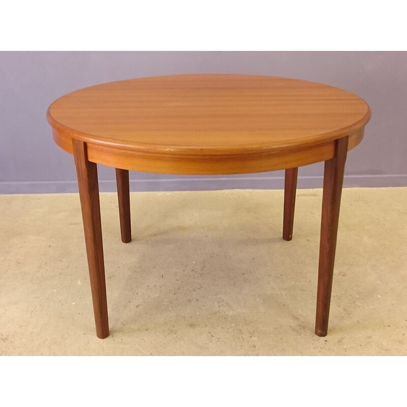 Scandinavian extensible dining table in teak - 1960s