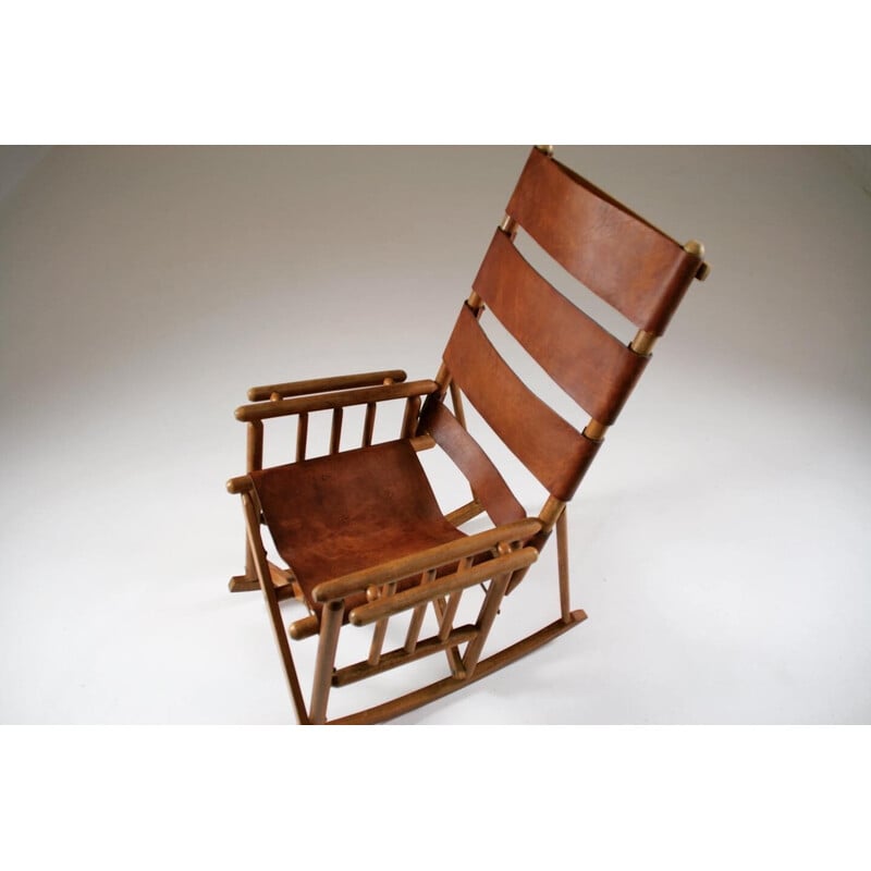 Fauteuil à bascule américain vintage en bois et cuir, 1960