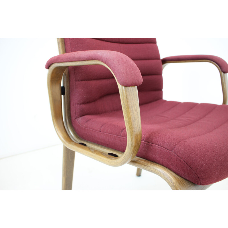Sillón vintage de tela y madera curvada de Albert Stoll para Giroflex, Suiza años 70