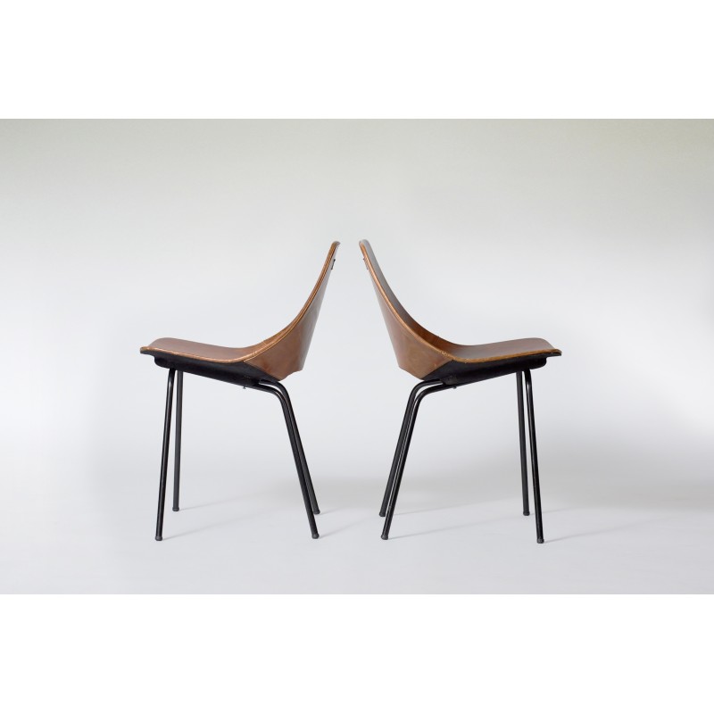 6 vintage Tonneau stoelen in bruin leer en metaal van Pierre Guariche voor Maison du Monde