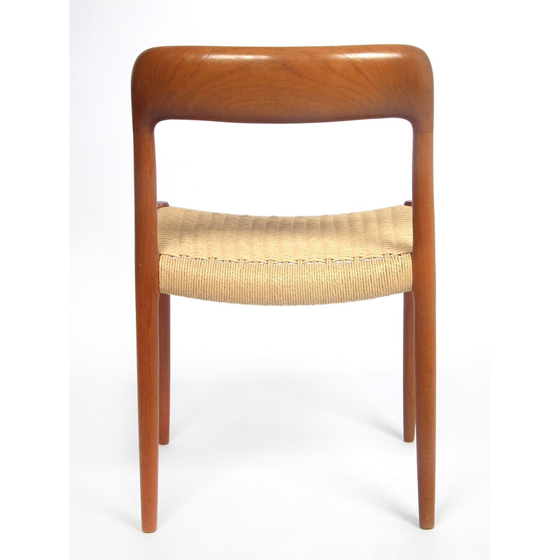 Suite de 4 chaises modèle 75 par Moller - 1950