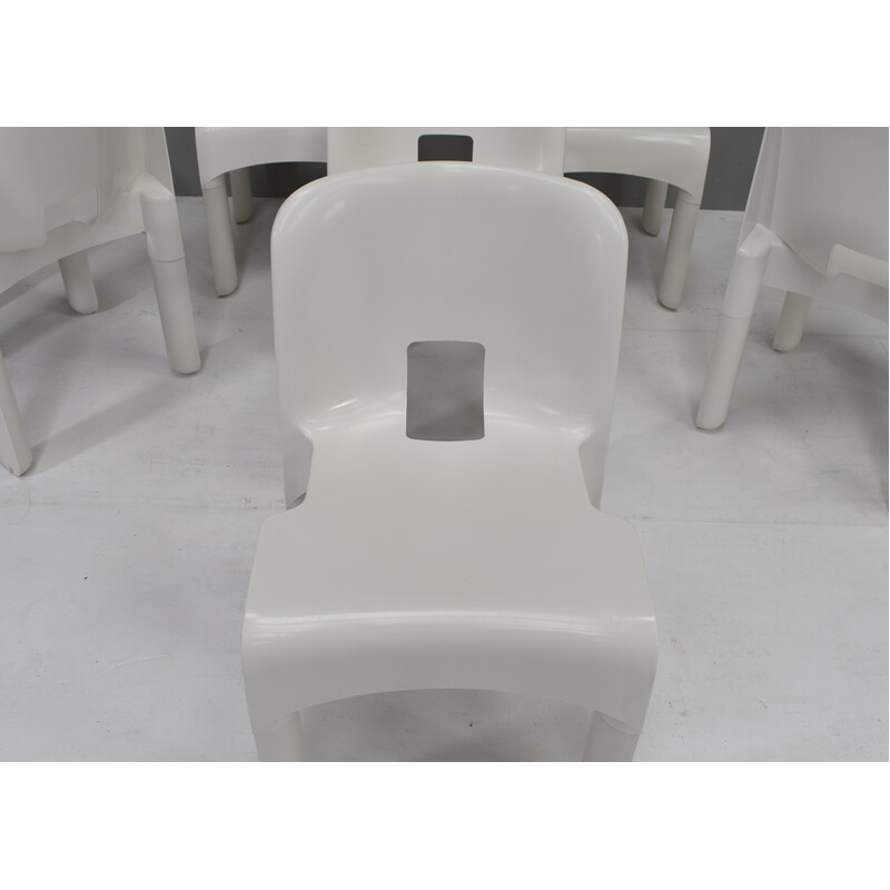 Set van 8 vintage stoelen model 4867 in plastic en rubber van Joe Colombo voor Kartell, Italië 1967.