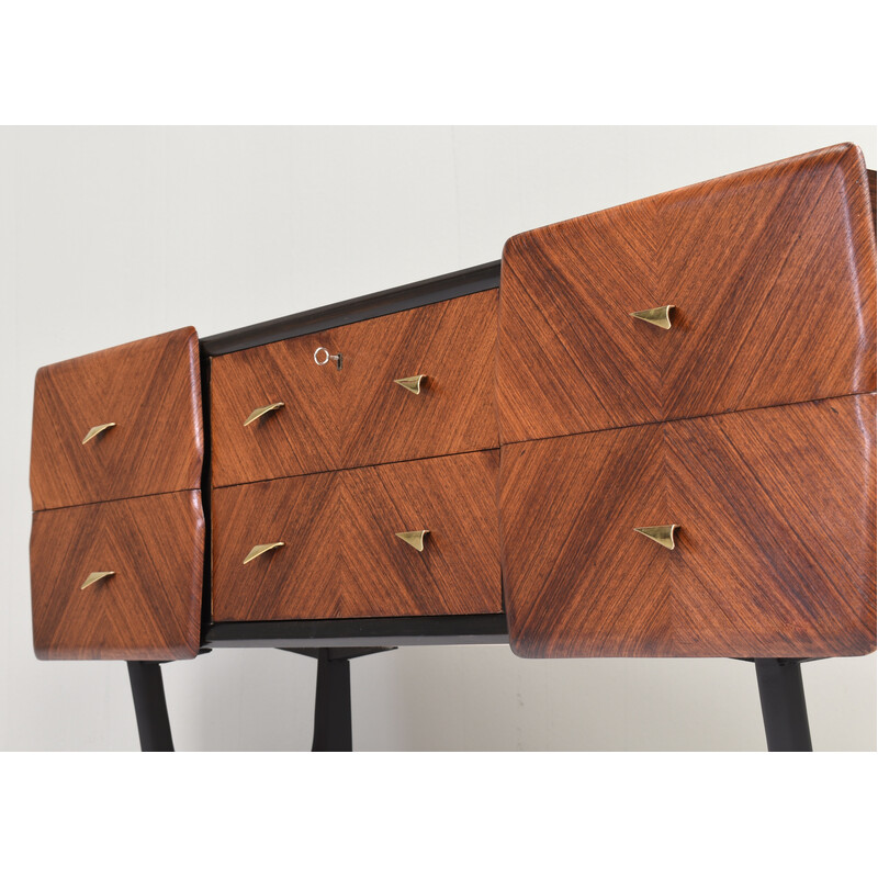 Credenza vintage italiana con dettagli in ottone e piano in vetro, Italia 1950