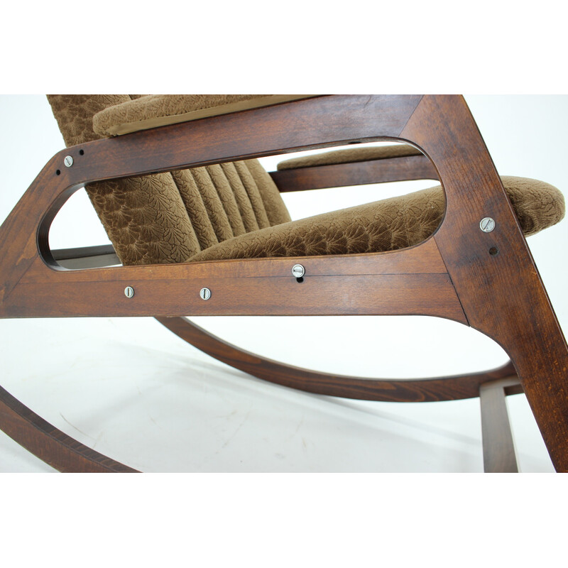 Vintage beech rocking chair by Uluv, Czechoslovakia 1960s