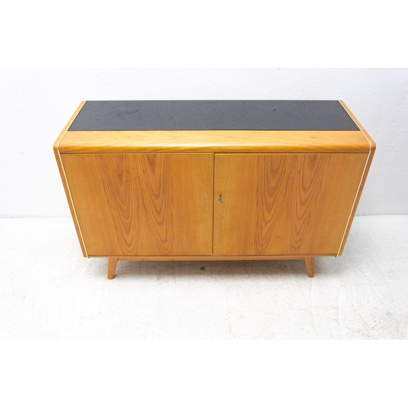 Credenza di metà secolo di Hubert Nepožitek e Bohumil Landsman per Jitona, anni '70